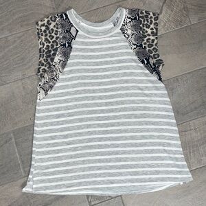 Lovely J Mixed Print Top, Women’s Size Large